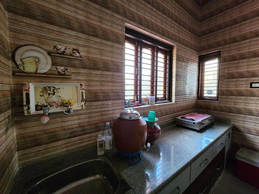 Farmhouse Close To Nature - Kesari Farm Ґандінаґар Екстер'єр фото